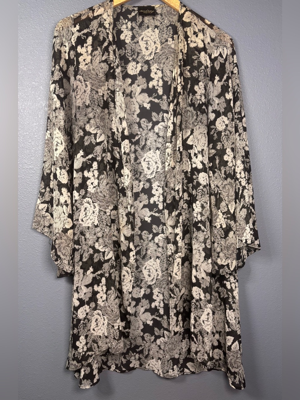 audrey Black Sheer Floral Long Sleeve Kimono